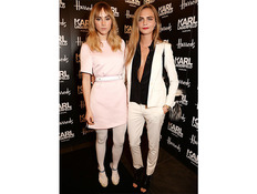 Gal pals Suki Waterhouse an...