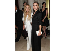 1. Mary-Kate and Ashley giv...